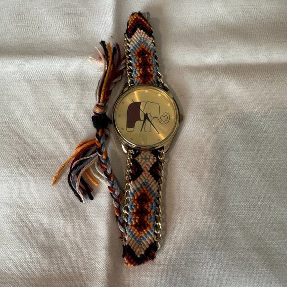 Elephant Watch #3482 - Adjustable Woven Band w/Goldtone Link Chain Edges - Picture 1 of 6